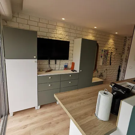 Apartment Sunset - *